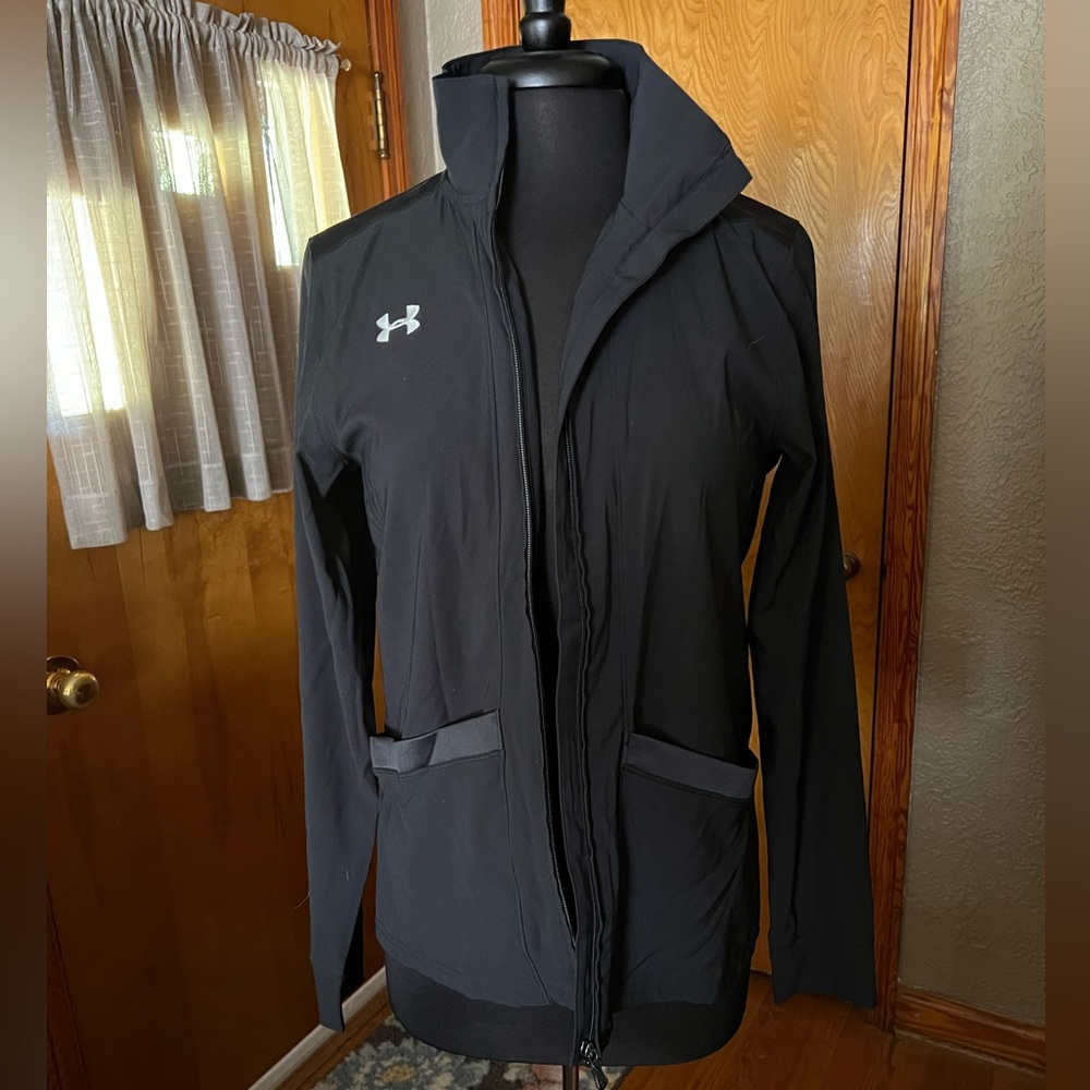 NWT Women’s Under Armour Jacket Size Small